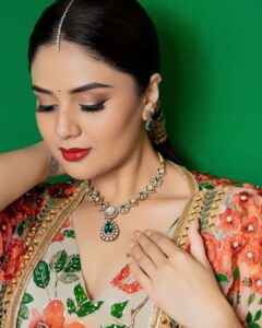 sreemukhi