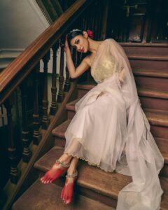 mouni roy