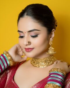 sreemukhi