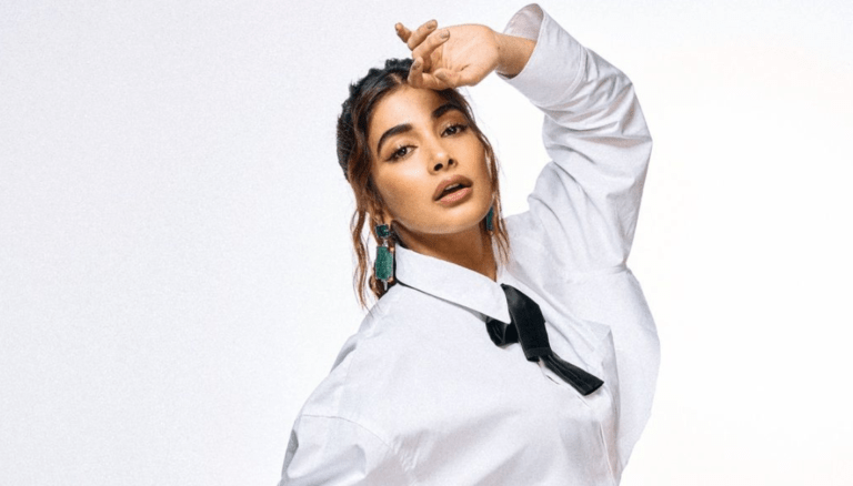 Pooja Hegde looks absolutely radiant today!