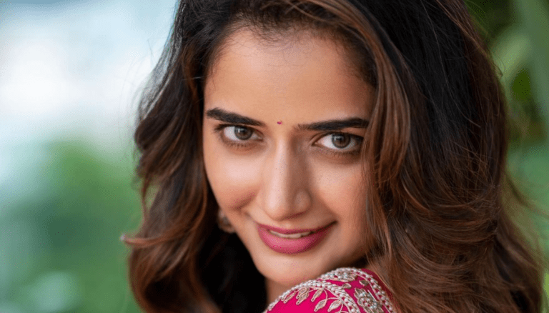 Ashika Ranganath looking amazing as always!
