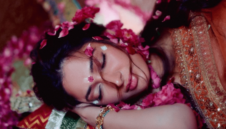 Tamannaah Bhatia looks effortlessly beautiful!