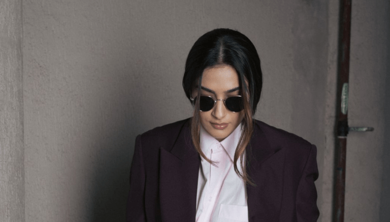 Sonam Kapoor beauty is absolutely mesmerizing!