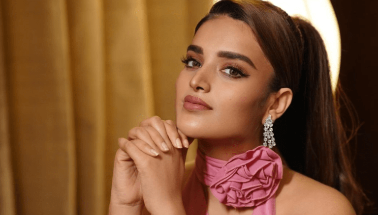 Nidhhi Agerwal is looking fabulous today!