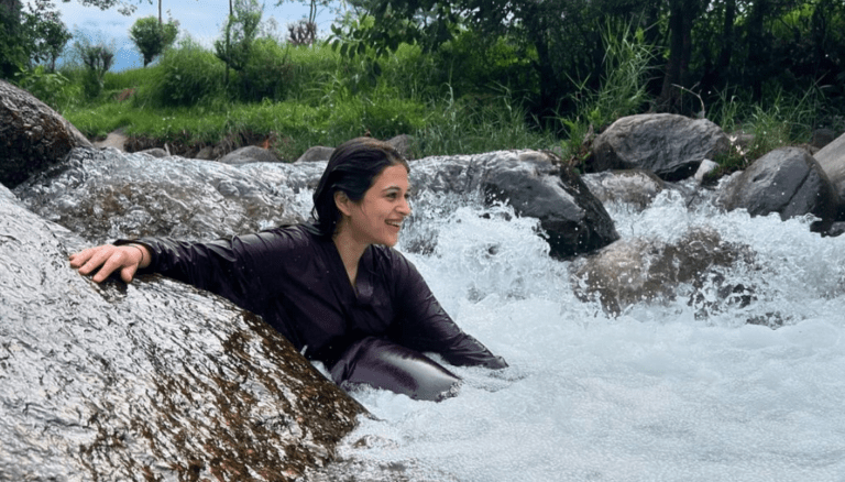 Shraddha Das is glowing with charm!