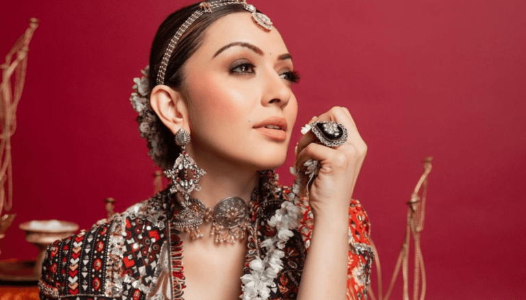 Hansika Motwani is looking absolutely gorgeous!