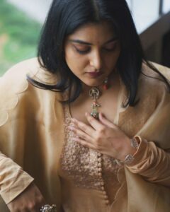 nivetha thomas