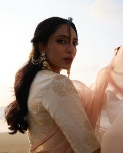 sobhita dhulipala