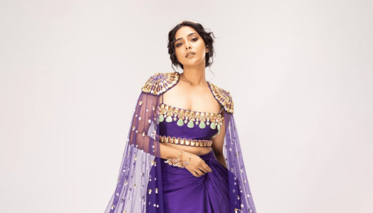 Aishwarya Lekshmi is looking absolutely fabulous!