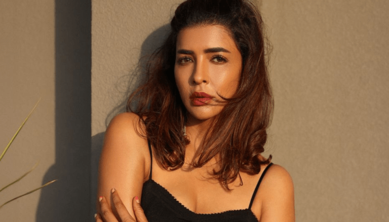 Manchu Lakshmi Prasanna is looking absolutely gorgeous!