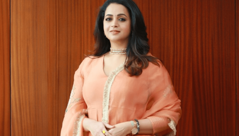 Bhavana Menon is effortlessly gorgeous here!