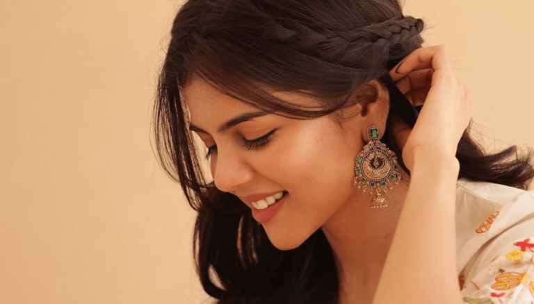 Kalyani Priyadarshan is looking absolutely fabulous!