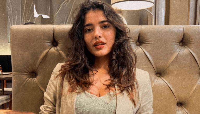 Ketika Sharma looks effortlessly beautiful!