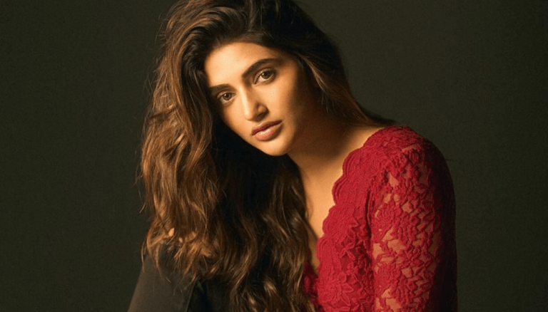 Sreeleela is looking absolutely gorgeous!