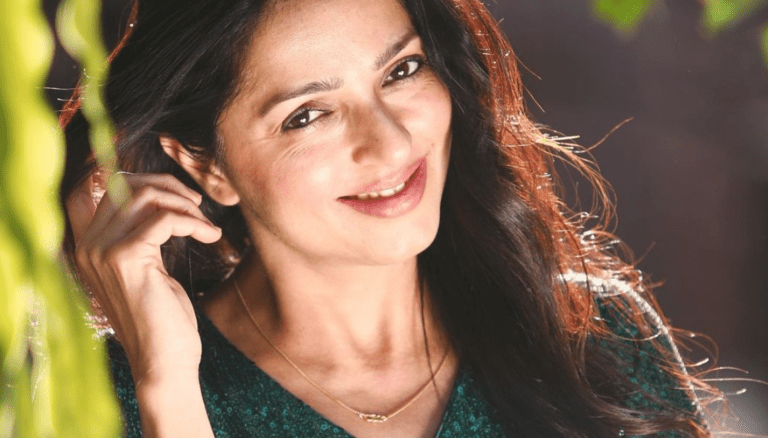 Bhumika Chawla looks effortlessly beautiful!
