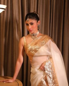 mouni roy