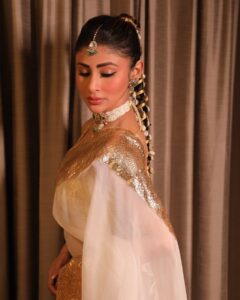 mouni roy