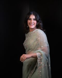 kavya thapar