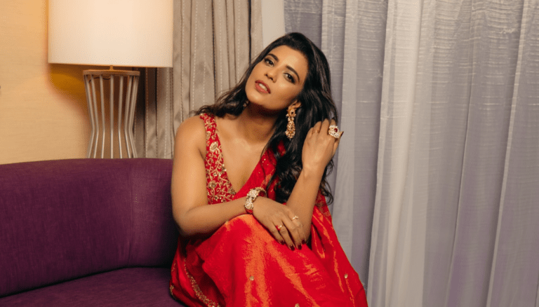 Aishwarya Rajesh looks mesmerizing in this shot!