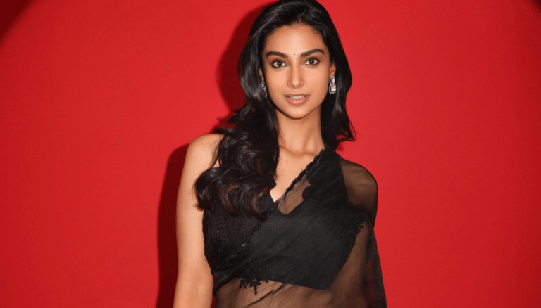 Meenaakshi Chaudhary stuns with her timeless beauty!