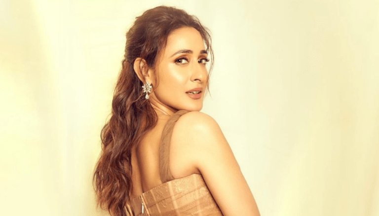 Pragya Jaiswal charm is undeniable!