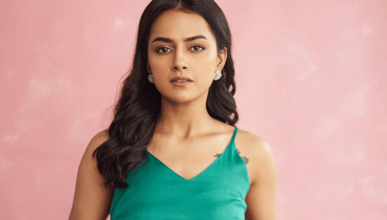 Shraddha Srinath radiates charm and grace!