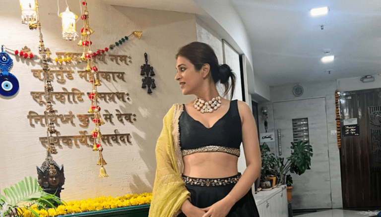 Shraddha Das looks gorgeous and glamorous!