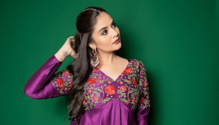 Sreemukhi glow is simply stunning!