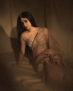 Mouni Roy