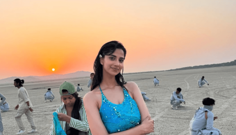 Meenaakshi Chaudhary stuns with her timeless beauty!