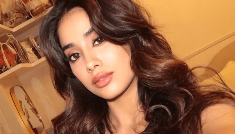 Janhvi Kapoor is turning heads with her stunning look!