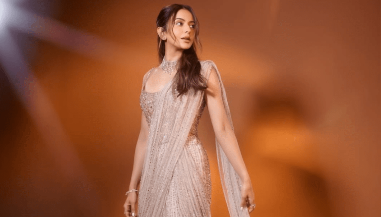 Rakul Singh is glowing with style and grace!