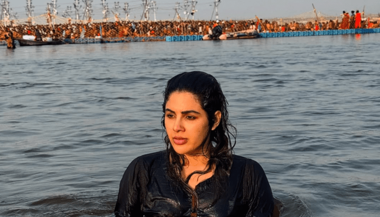 Samyuktha stuns with her radiant beauty!