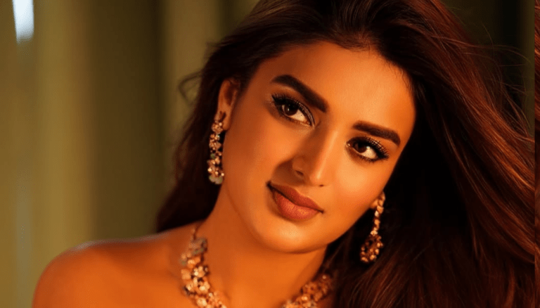Nidhhi Agerwal stuns with her beautiful look!