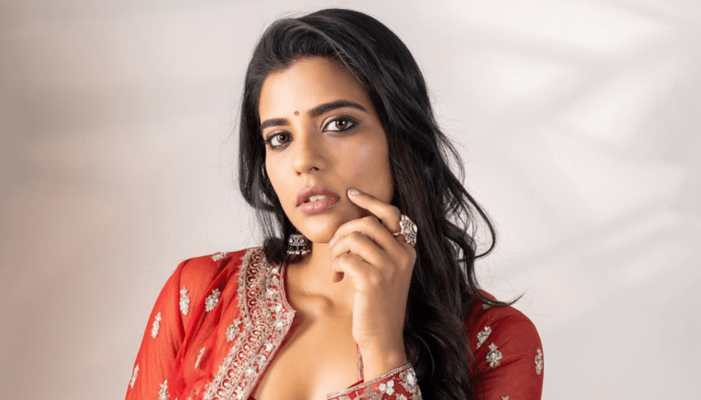 Aishwarya Rajesh is a picture of perfection!