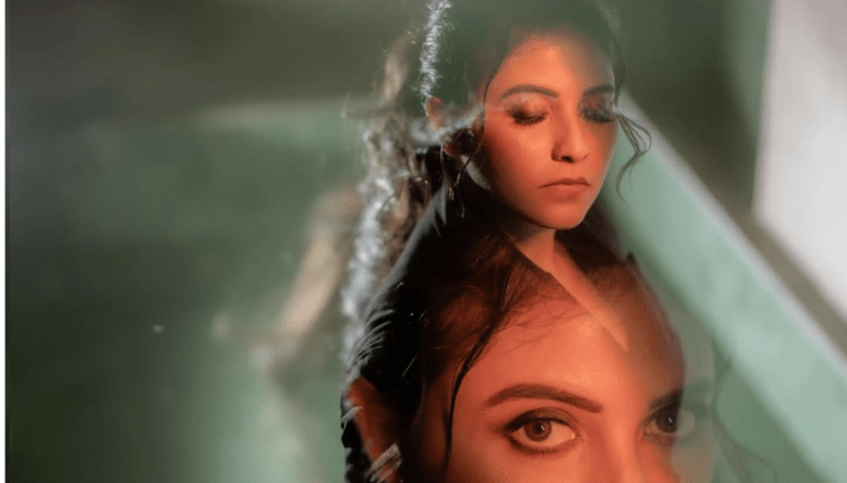 Anjali charm is stealing hearts again!