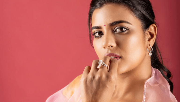 Aishwarya Rajesh exudes timeless beauty!