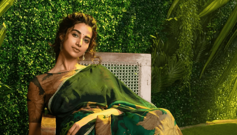 Meenaakshi Chaudhary New Insta Pics!