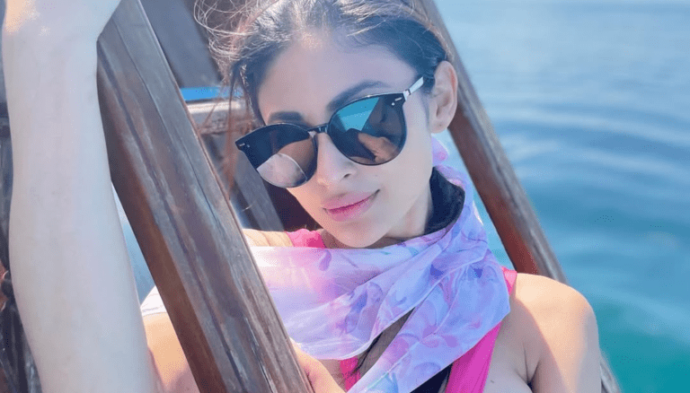 Mouni Roy new insta photos!