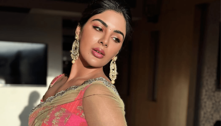 Samyuktha looks bright and happy!