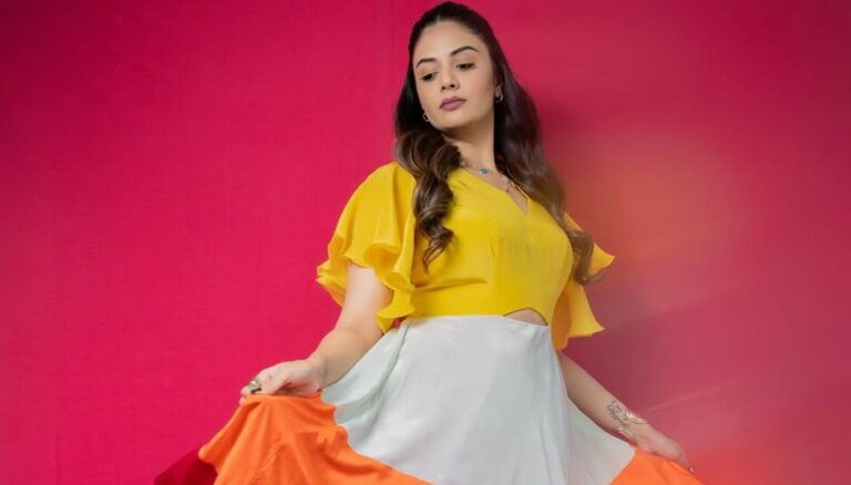 Sreemukhi looking So Cute In This Colorful Dress