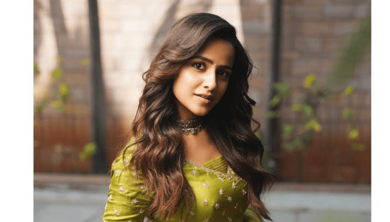 Vaishnavi Chaitanya latest pics in green!