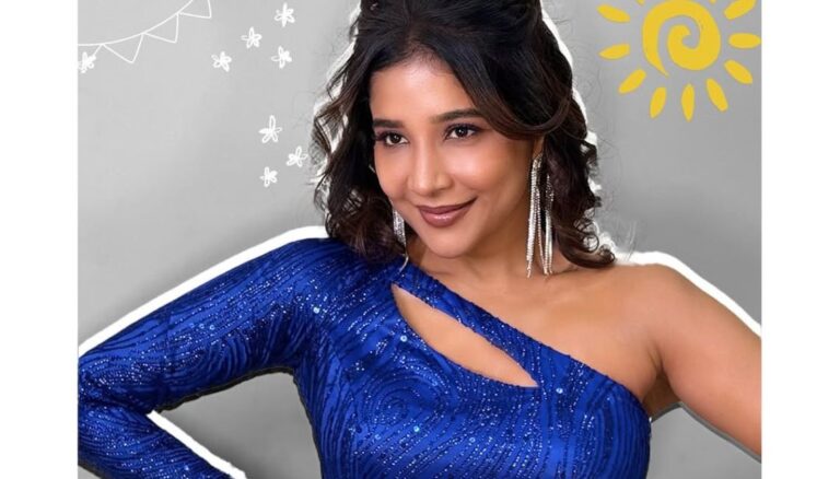 Sakshi Agarwal looks Stunning In this outfit photos