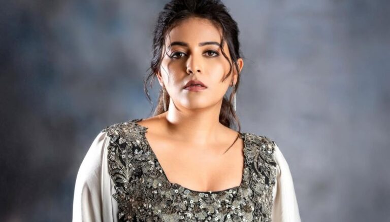 Anjali Looks Amazing In latest pics