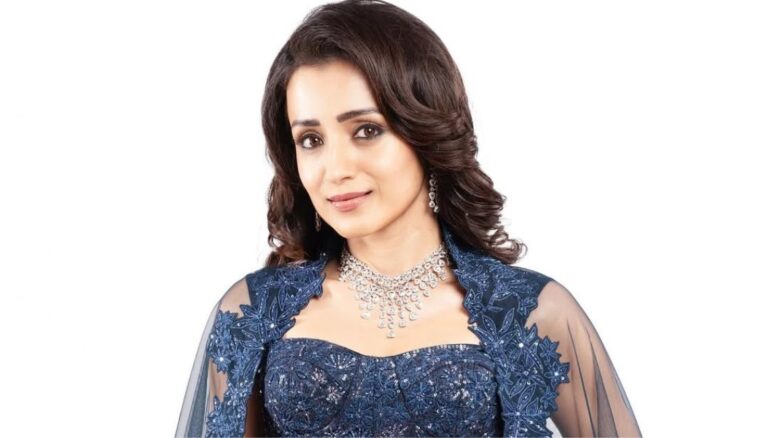 Trishakrishnan Gorgeous looks in latest pics