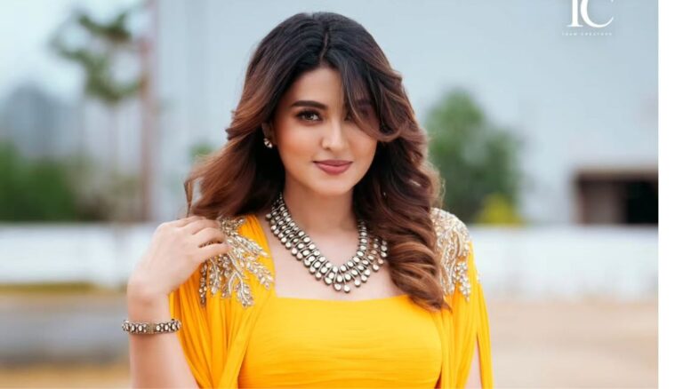 Actress Sneha Looking Gorgeous in Yellow Dress