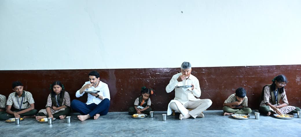 CM Chandrababu Naidu Shares Lunch with Tribal Students at Mega PTM 4.0 1 CM Chandrababu Naidu Shares Lunch with Tribal Students at Mega PTM 4.0